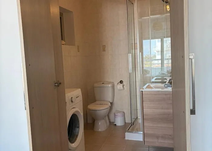 Lazuli Sea View Beachfront - Ap Finikoudes *