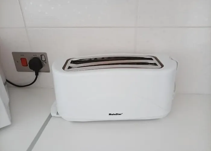 Lazuli Sea View Beachfront - Ap Finikoudes Appartamento Larnaca