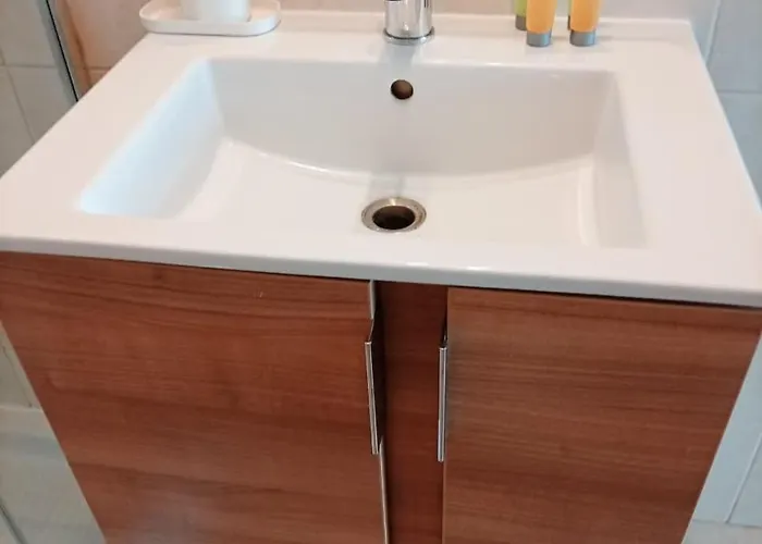 Lazuli Sea View Beachfront - Ap Finikoudes דירה *