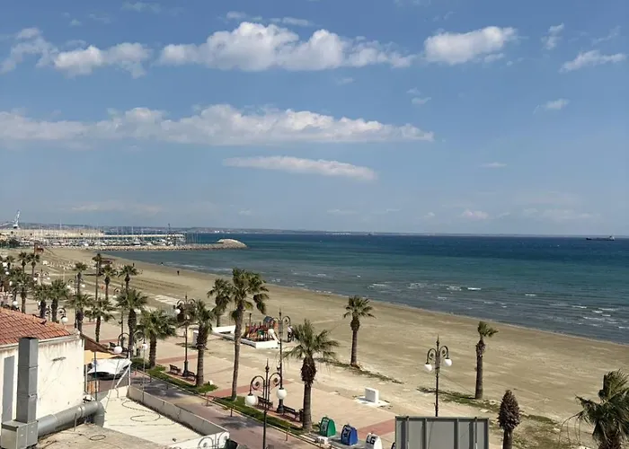 Apartment Lazuli Sea View Beachfront - Ap Finikoudes