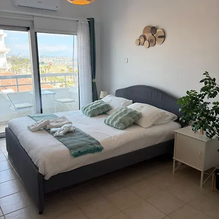 Lazuli Sea View Beachfront - Ap Finikoudes Lejlighed *
