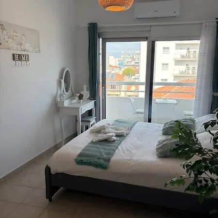 Lazuli Sea View Beachfront - Ap Finikoudes Lejlighed *