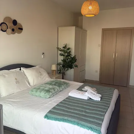 Lejlighed Lazuli Sea View Beachfront - Ap Finikoudes Larnaca