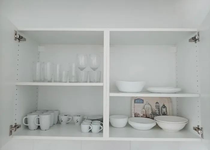 Lazuli Sea View Beachfront - Ap Finikoudes Ларнака