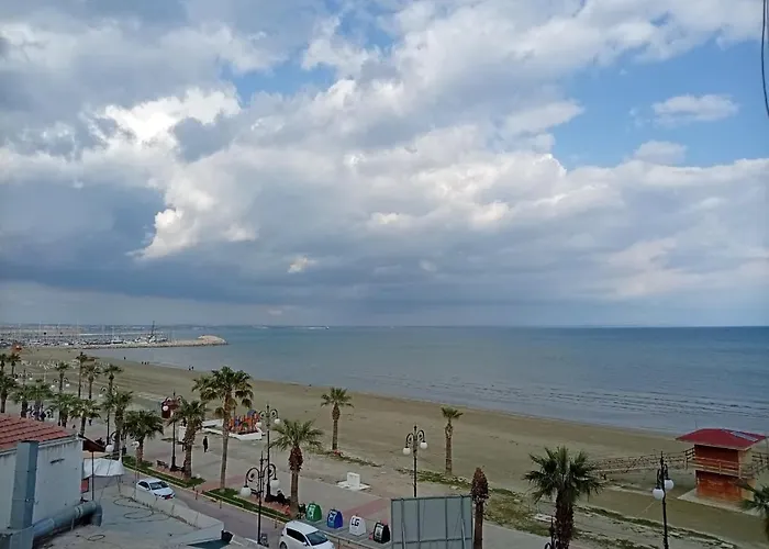 Апартаменты Lazuli Sea View Beachfront - Ap Finikoudes *